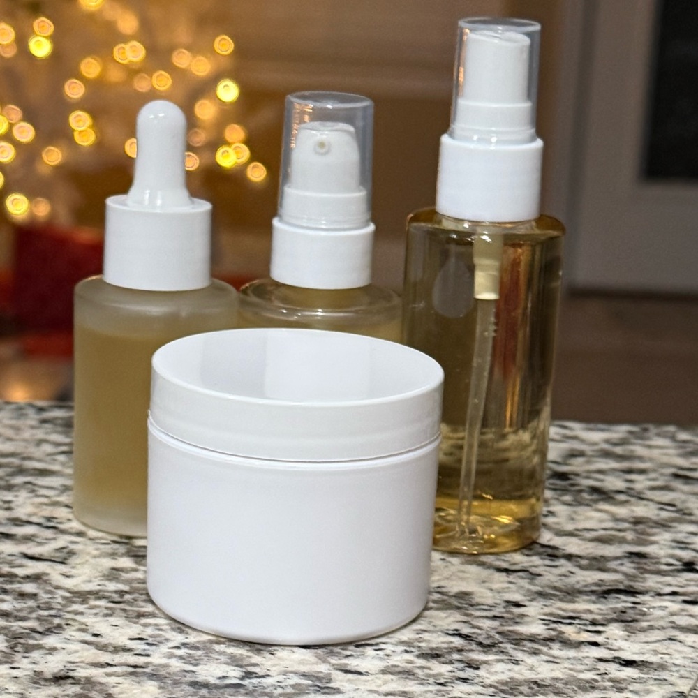 Vitamin c Oil $36
Toner $36
Youth Serum $36
Hydro Mask $36